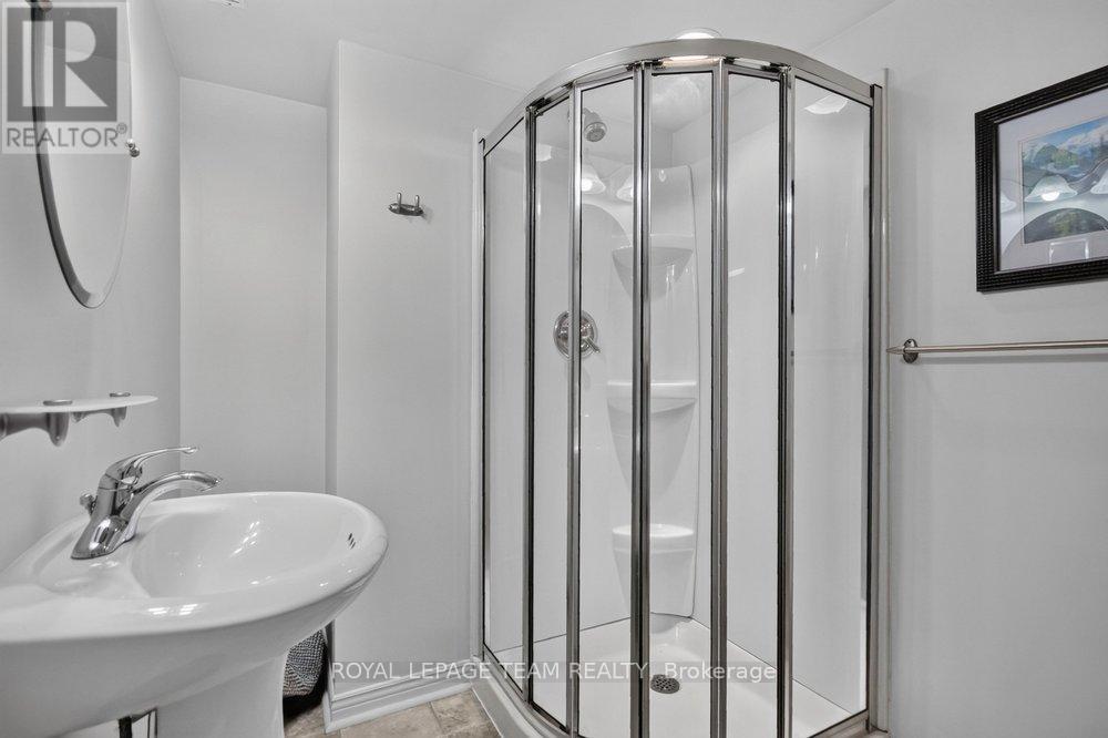 1877 Montereau Avenue, Ottawa, Ontario  K1C 5X4 - Photo 42 - X13818216