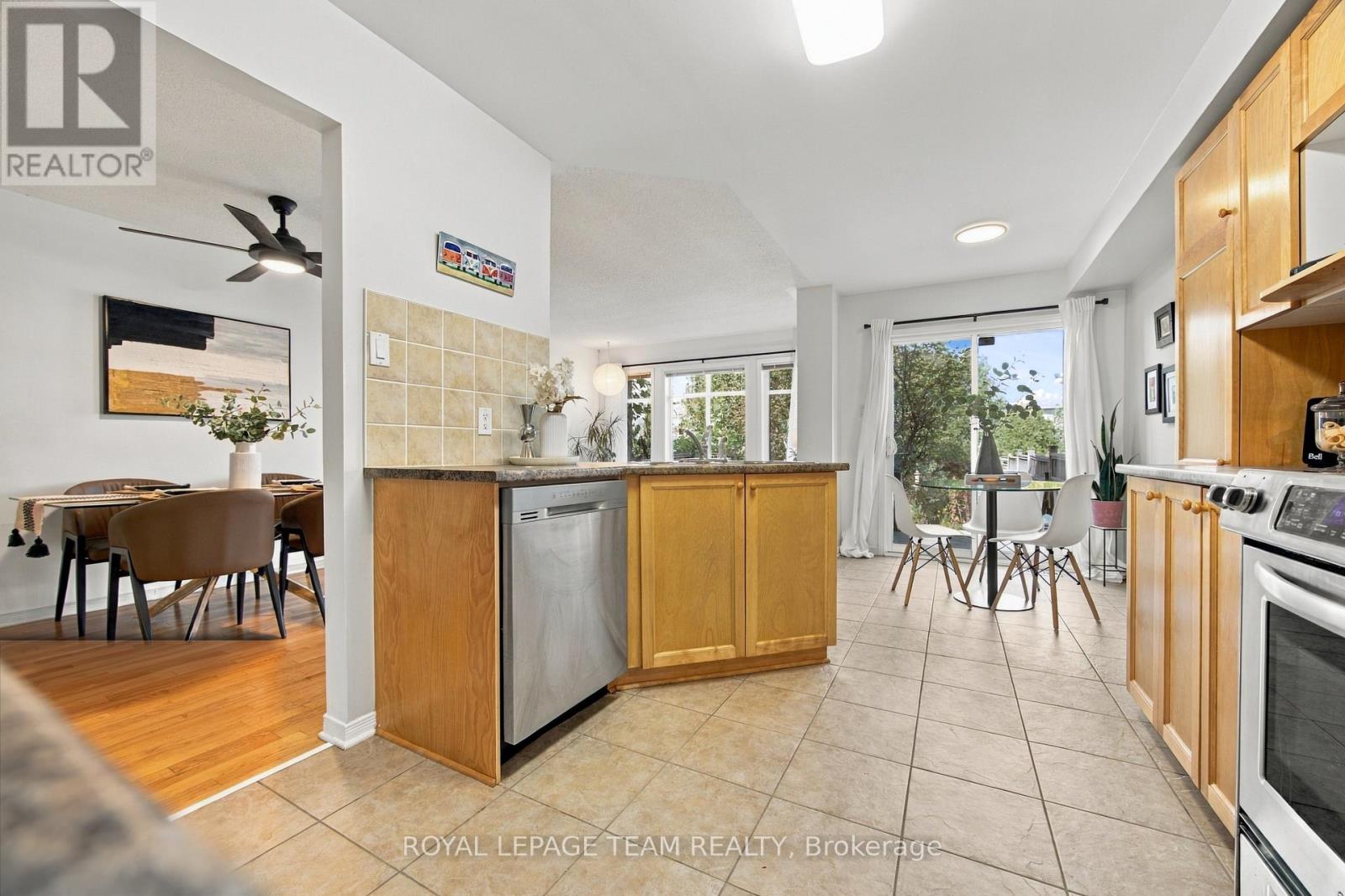 135 Gatespark Private, Ottawa, Ontario  K2T 1L1 - Photo 10 - X13818238