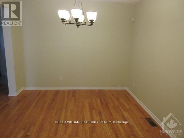 150 Blackdome Crescent, Ottawa, Ontario K2T 1A7 - Photo 5 - X13818304