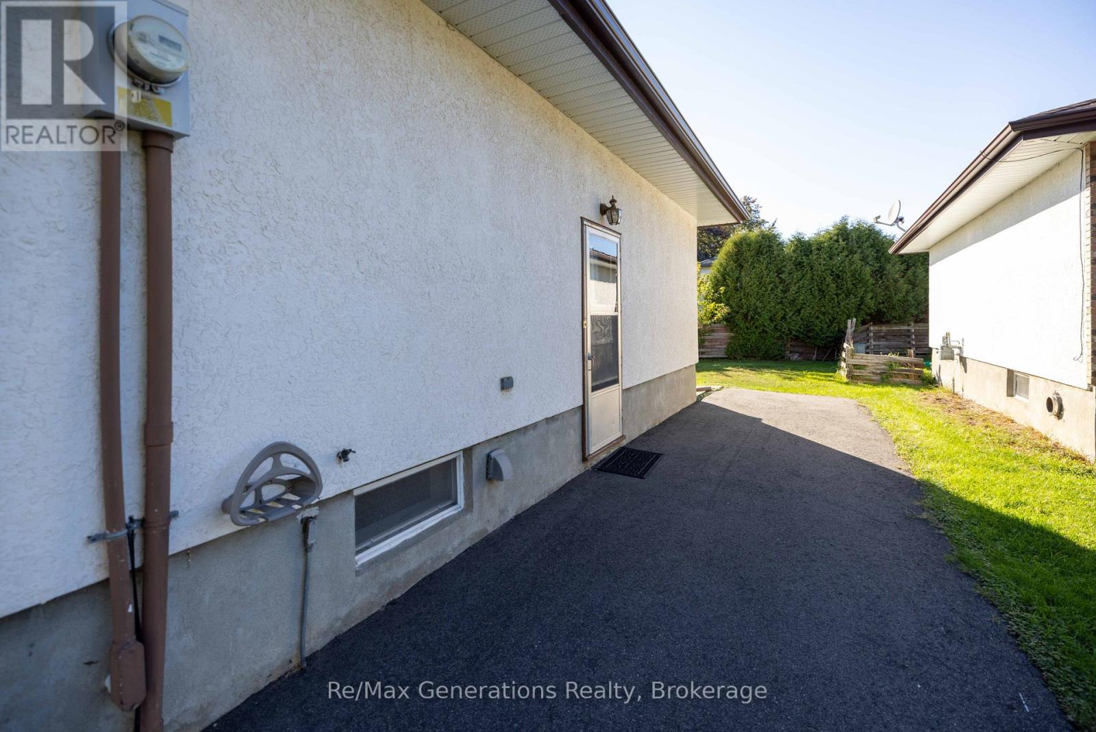 121 Loyola Place, Thunder Bay, Ontario  P7C 5N6 - Photo 21 - X13818280