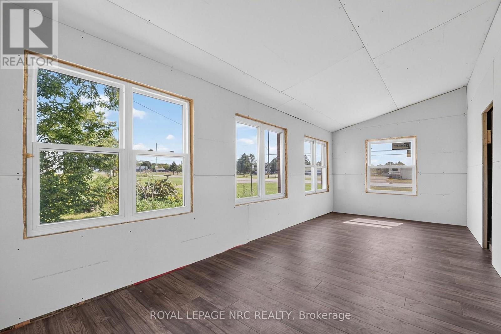 737 Main Street W, Port Colborne, Ontario  L3K 5V4 - Photo 10 - X13818200