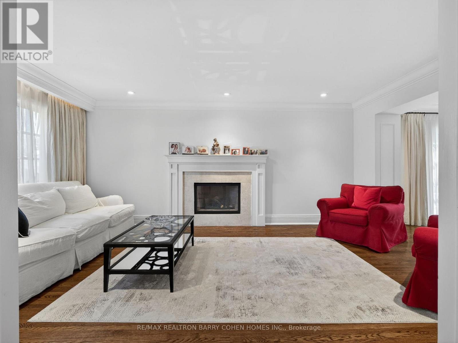25 Harlington Road, Toronto, Ontario  M3B 3G3 - Photo 5 - C13818198