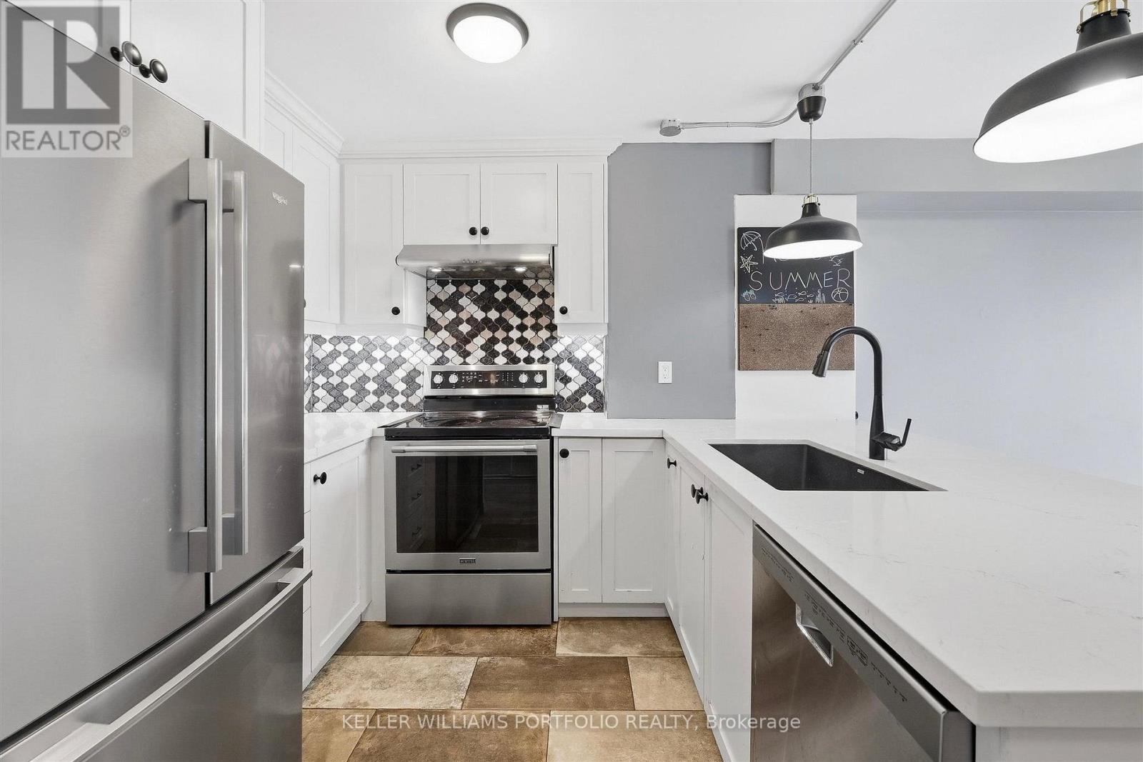 1111 - 801 King Street W, Toronto, Ontario  M5V 3C9 - Photo 11 - C13818256