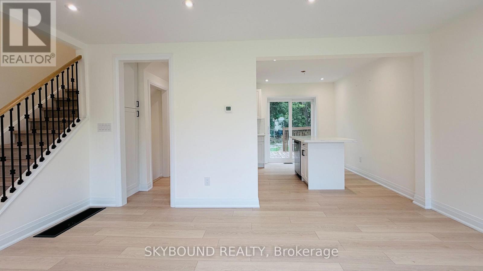 Upper - 60 Chelwood Road, Toronto, Ontario  M1K 2K8 - Photo 11 - E13818166