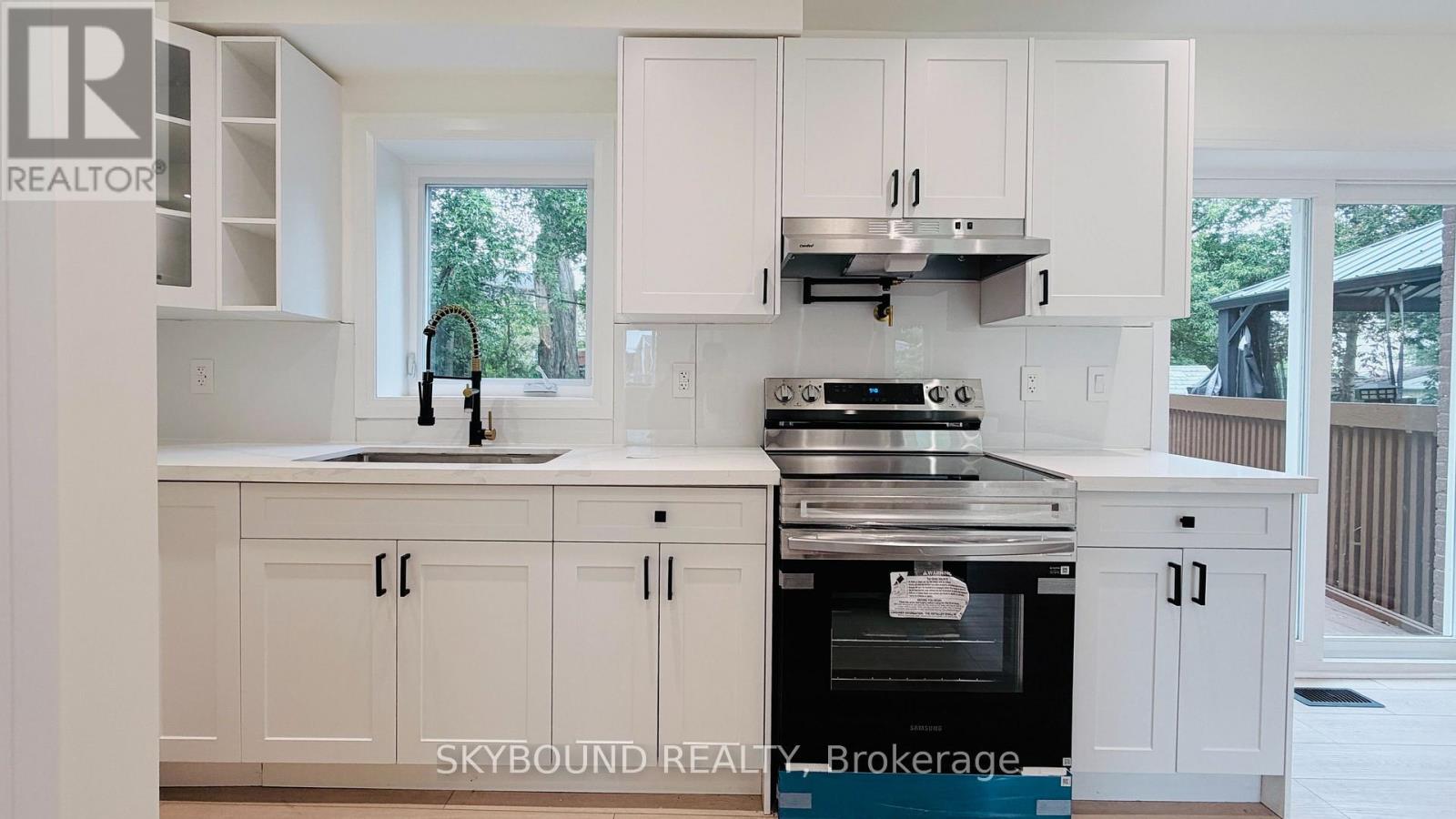 Upper - 60 Chelwood Road, Toronto, Ontario  M1K 2K8 - Photo 3 - E13818166