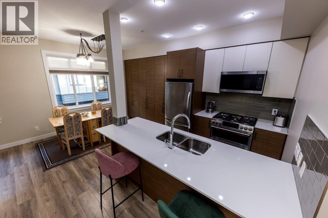 306 2135 Heritage Park Lane Lane, North Vancouver, British Columbia  V7H 0B6 - Photo 4 - R3168694