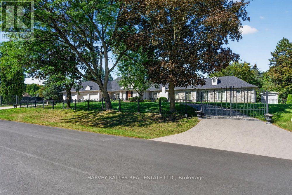 28 PUTTING GREEN CRESCENT, Vaughan, Ontario