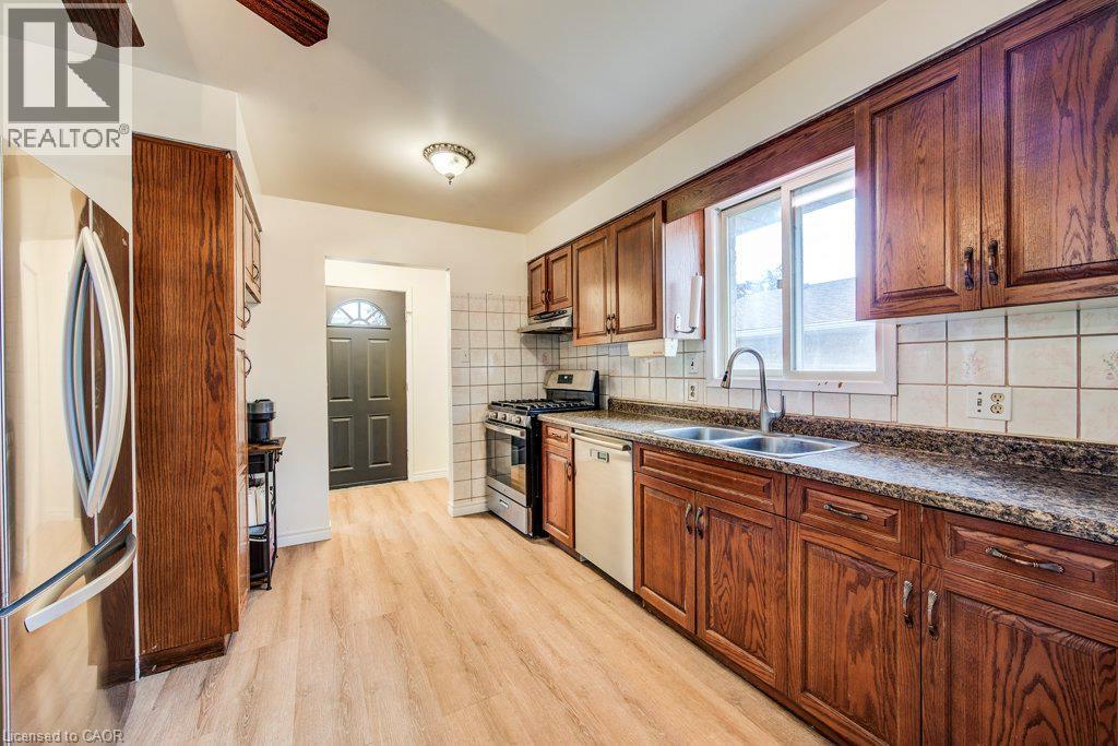 143 Sunrise Place, Kitchener, Ontario  N2B 3S8 - Photo 7 - 40862282