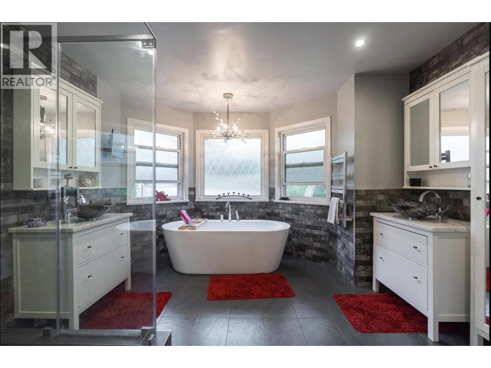 318 Roche Point Drive, North Vancouver, British Columbia V7G 2M2 - Photo 26 - R3168687