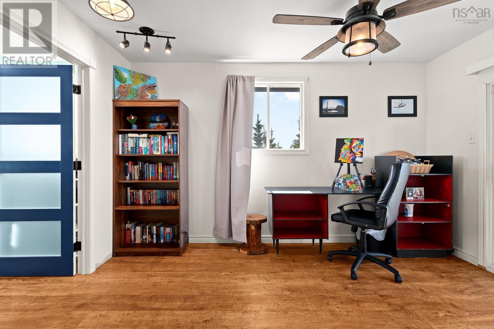 449 Causeway Road photo 20