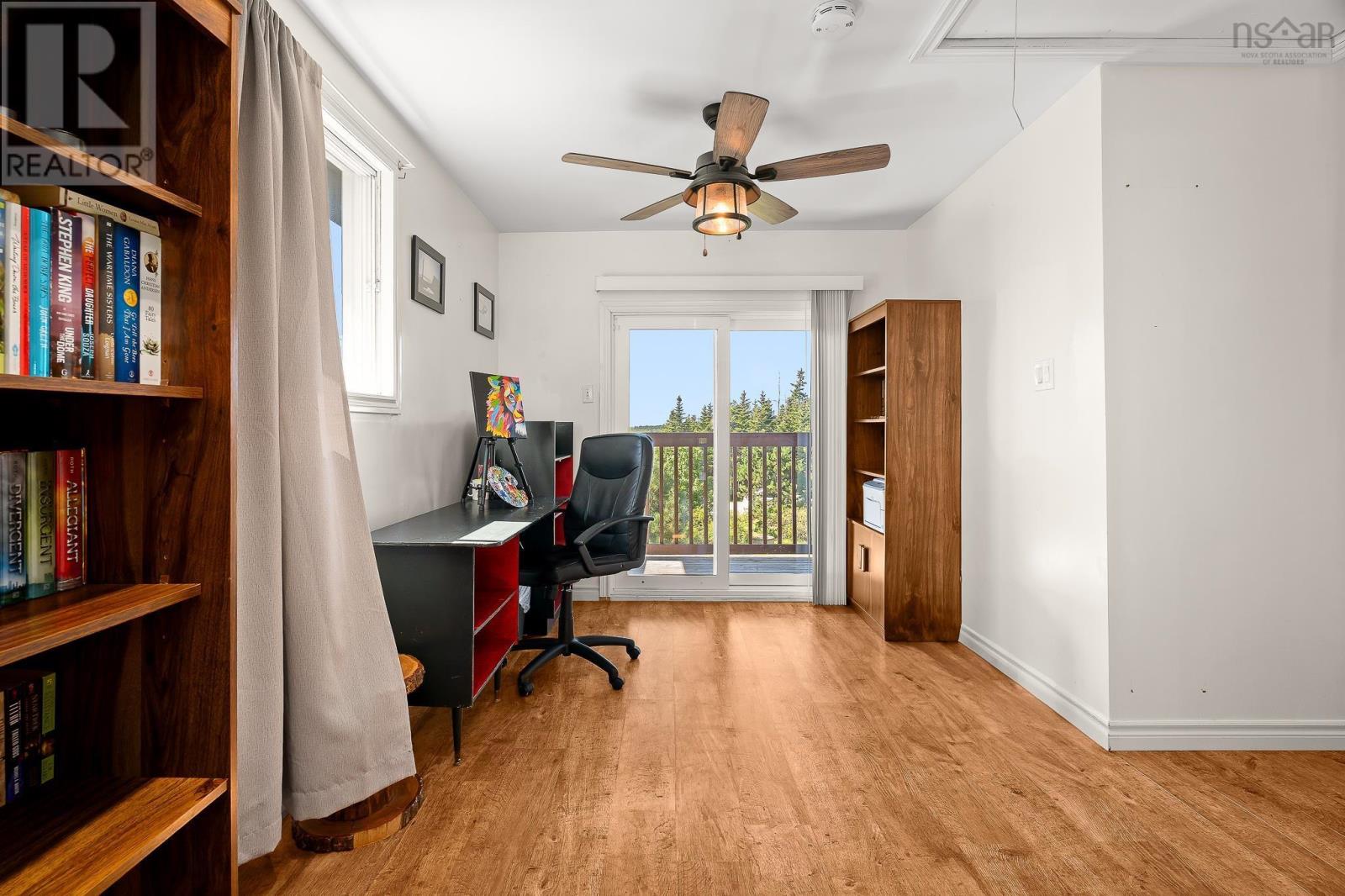 449 Causeway Road photo 21