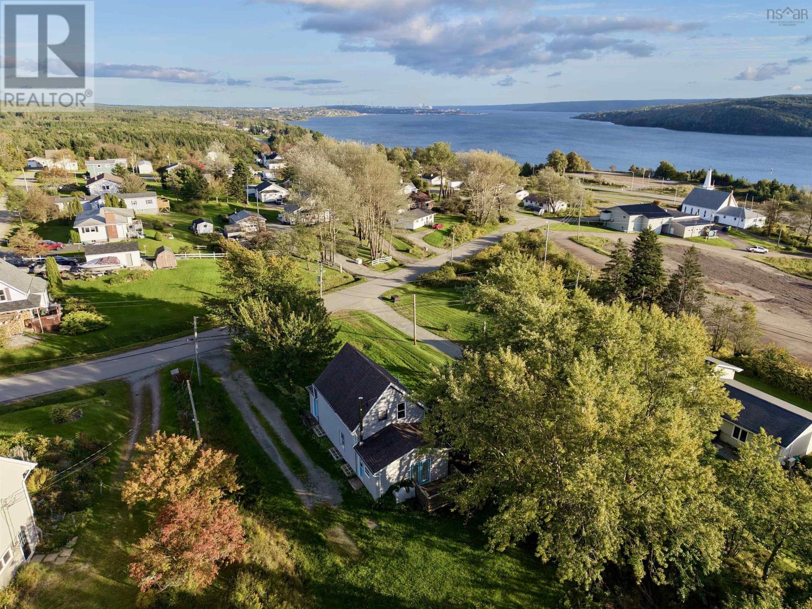 47 Old Victoria Road, Port Hastings, Nova Scotia  B9A 1L2 - Photo 4 - 202624122