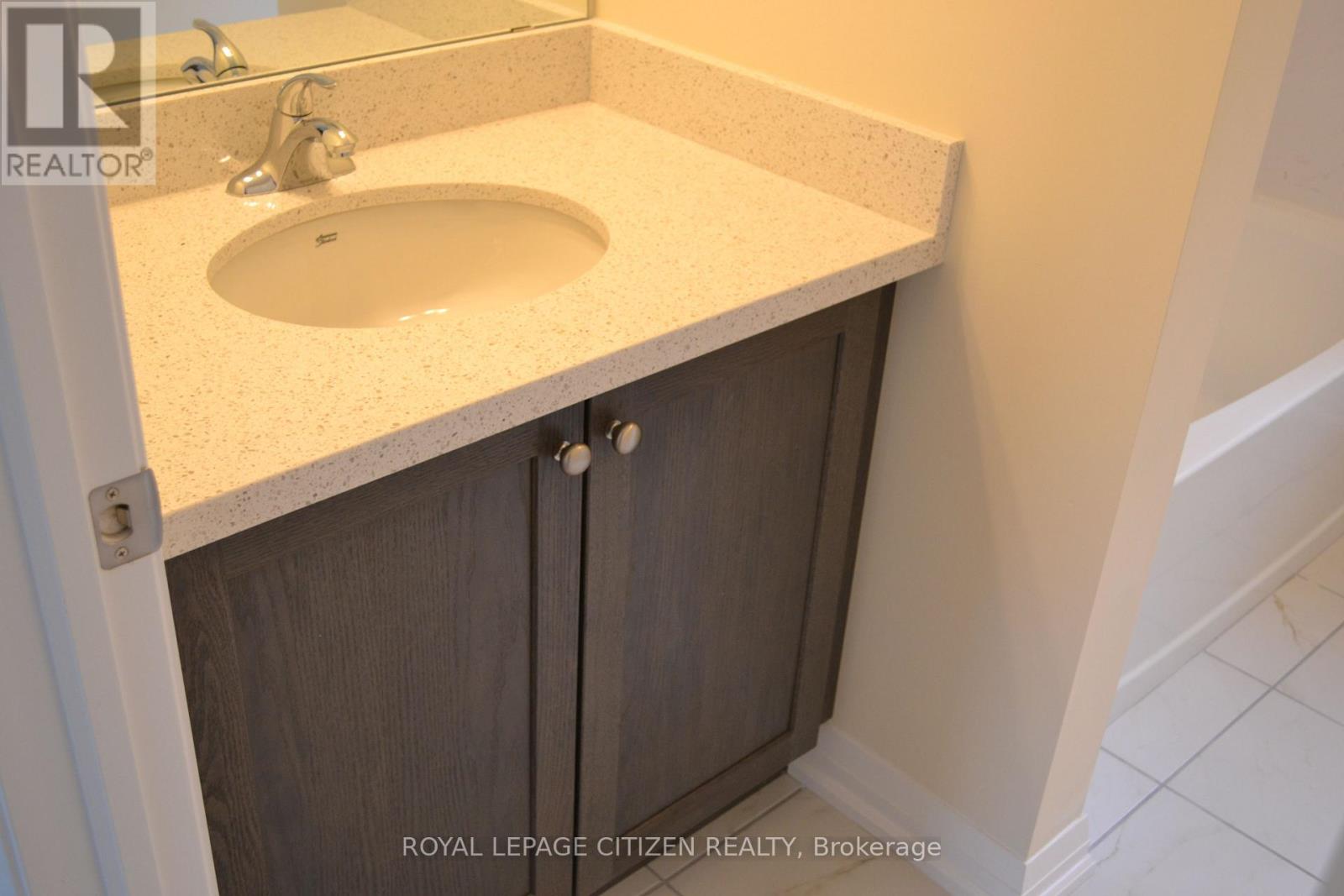 13 Revol Road, Penetanguishene, Ontario  L9M 0W8 - Photo 10 - S13816076