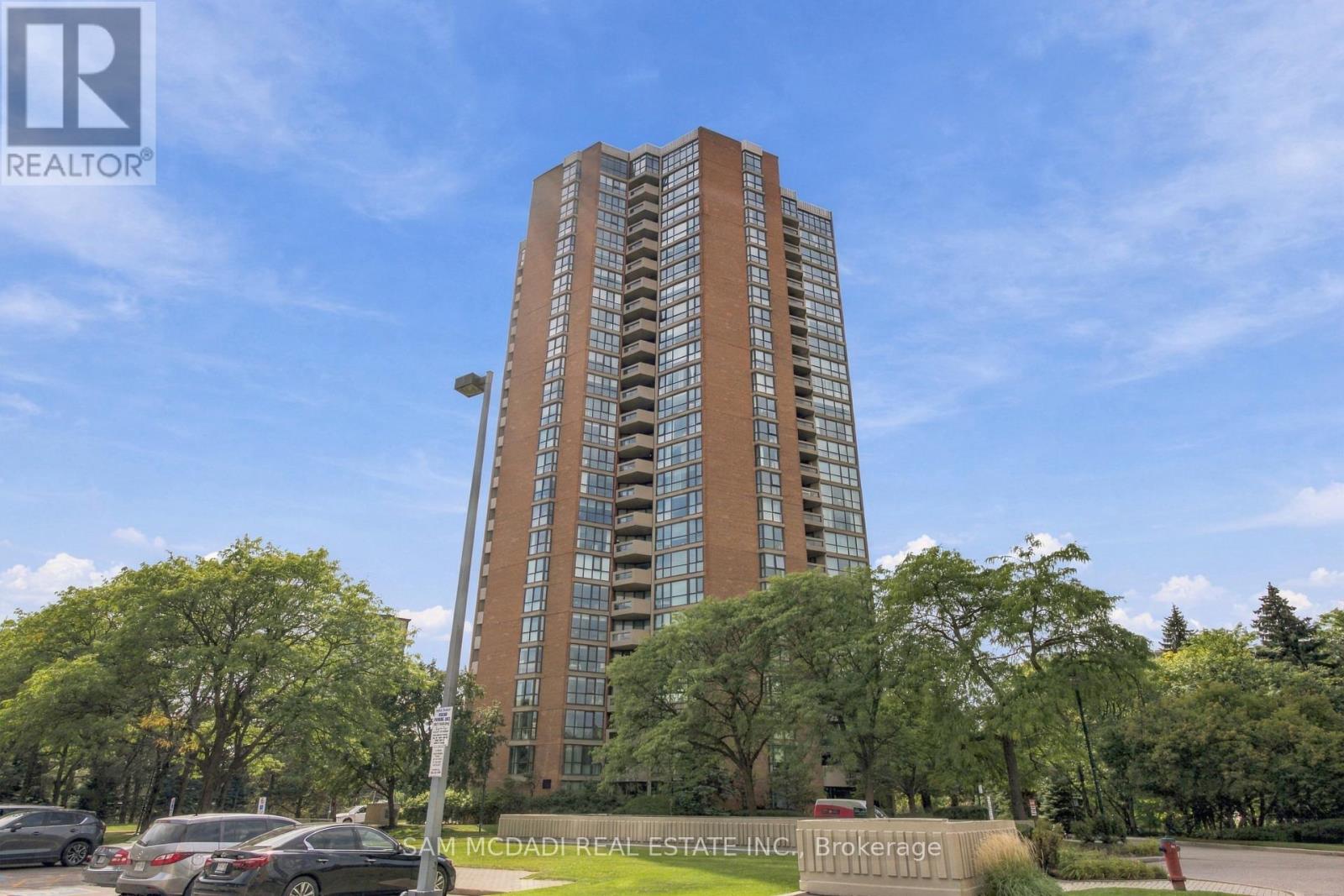 2009 - 2000 Islington Avenue, Toronto, Ontario  M9P 3S7 - Photo 4 - W13803828