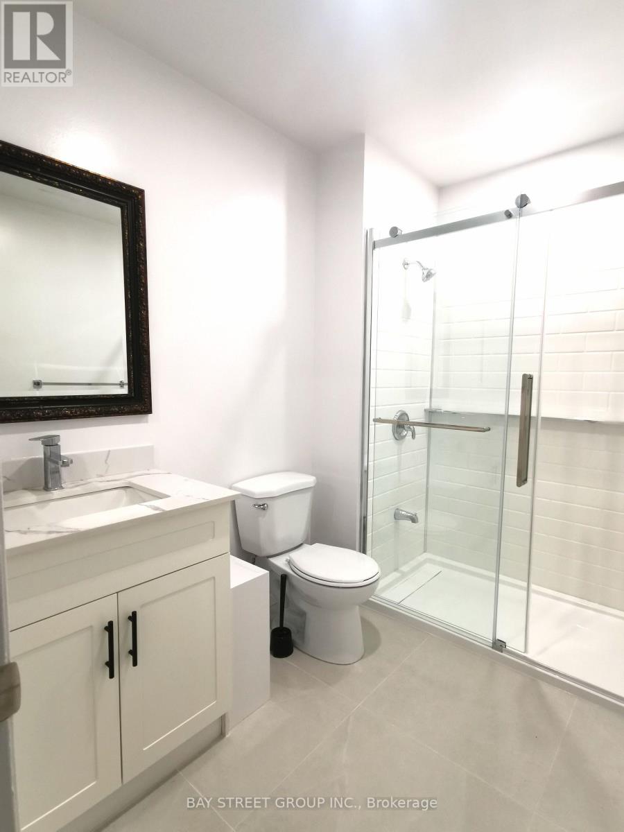 119 Shawnee Circle, Toronto, Ontario  M2H 2X9 - Photo 18 - C13817092