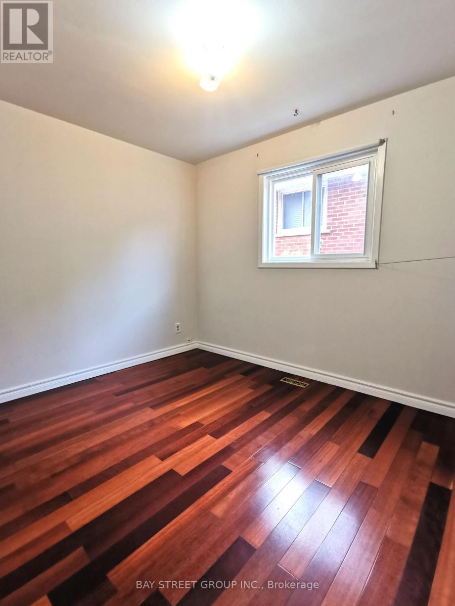 119 Shawnee Circle, Toronto, Ontario  M2H 2X9 - Photo 25 - C13817092