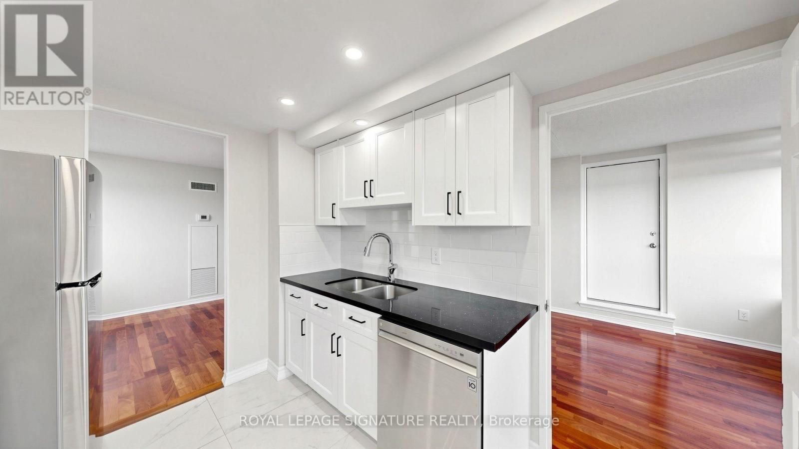 411 - 7 Bishop Avenue, Toronto, Ontario  M2M 4J4 - Photo 13 - C13817592