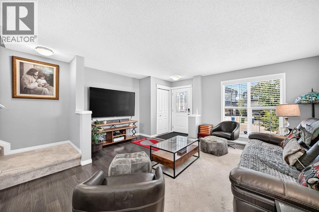 132 Auburn Meadows Boulevard Se, Calgary, Alberta  T3E 2E4 - Photo 3 - A2346732