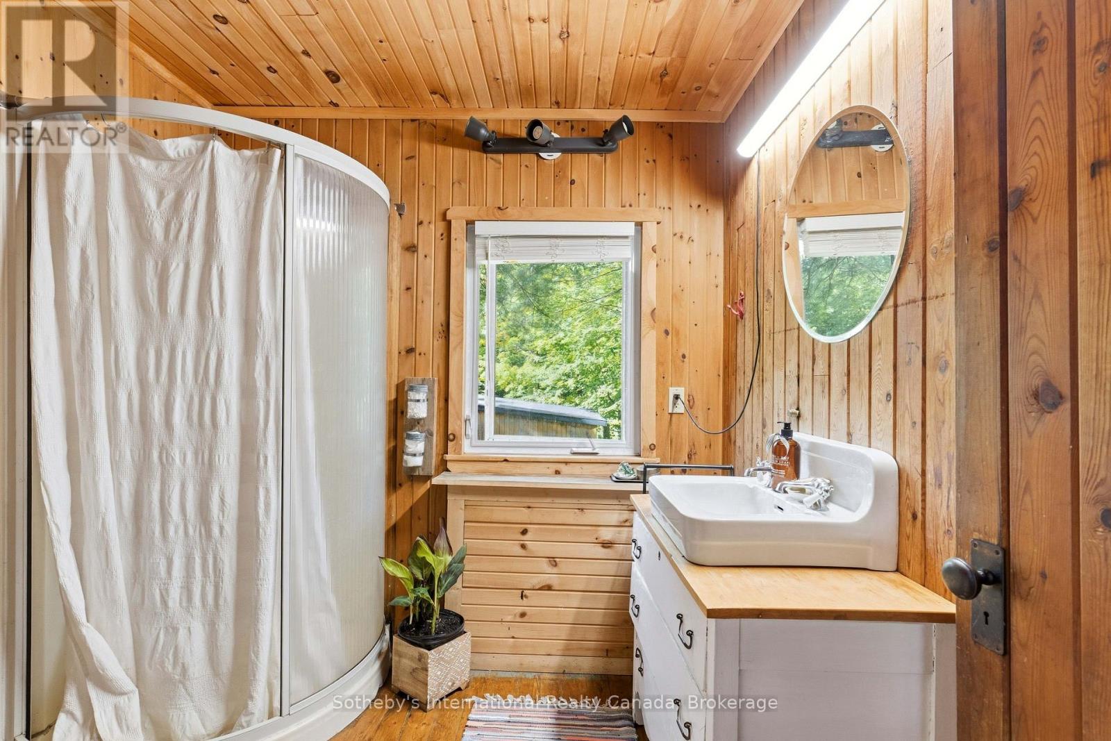 1209 North Kahshe Lake Road, Gravenhurst, Ontario  P0E 1G0 - Photo 31 - X13712084