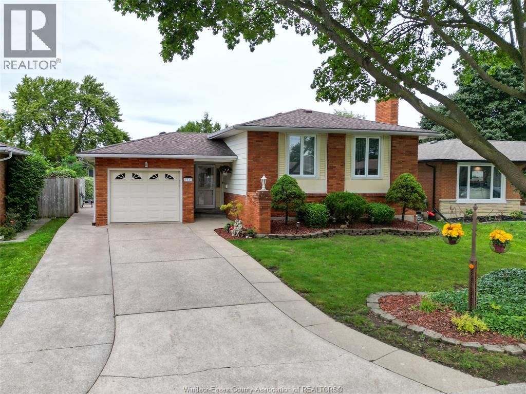 9810 ASGARD ROAD, Windsor, Ontario
