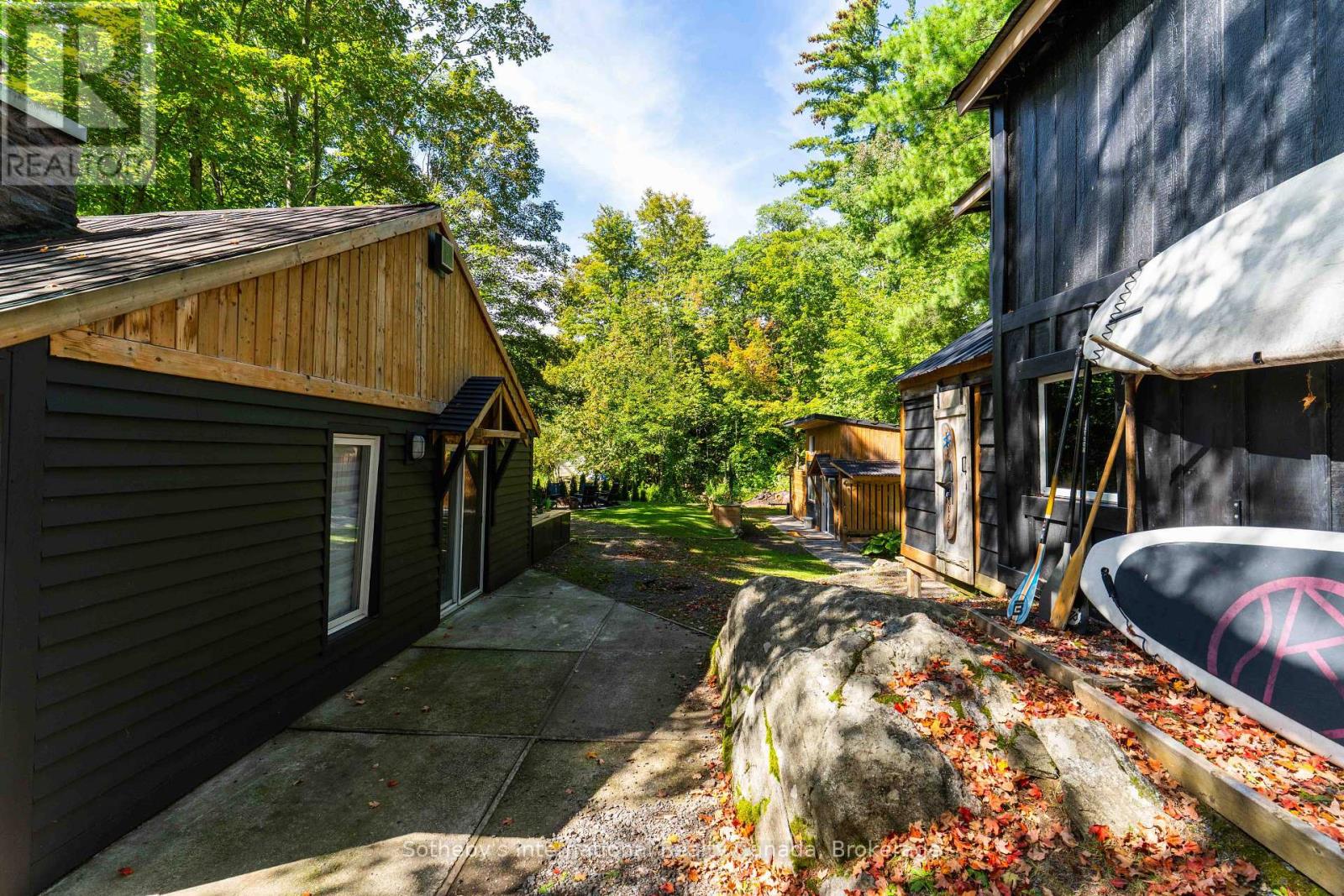 1209 North Kahshe Lake Road, Gravenhurst, Ontario  P0E 1G0 - Photo 43 - X13712084
