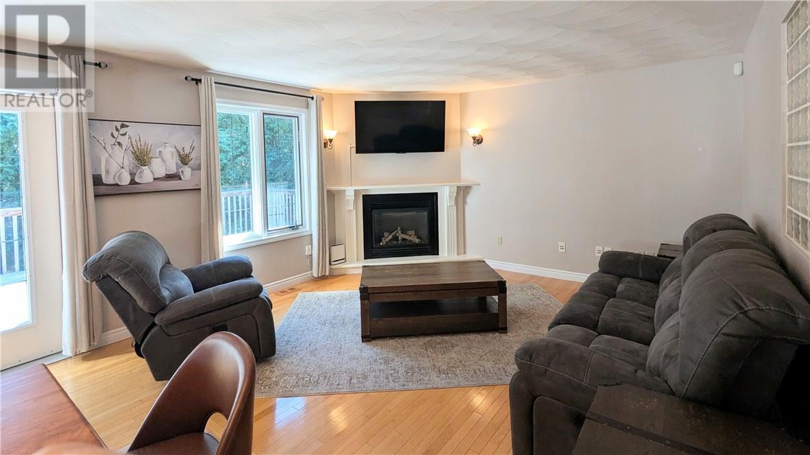 4022 Classic Parkway, Hanmer, Ontario  P3P 1Y3 - Photo 8 - 2130542