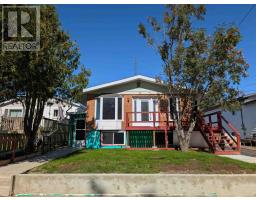 15 Magpie RD, Wawa, Ontario