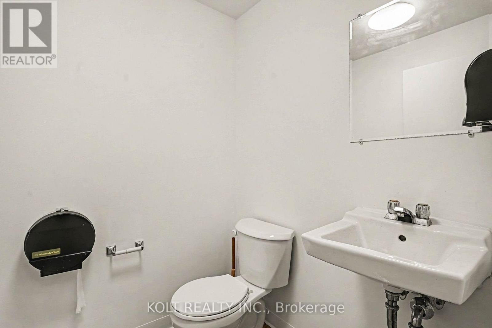 21-22 - 1040 Martin Grove Road, Toronto, Ontario  M9W 4W4 - Photo 13 - W13103712