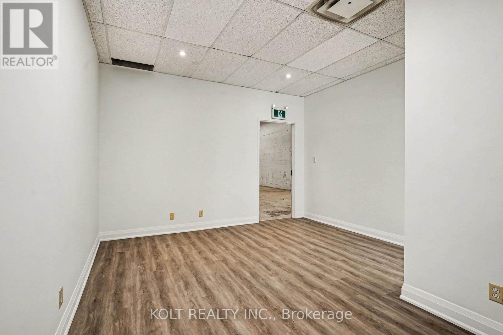 21-22 - 1040 Martin Grove Road, Toronto, Ontario  M9W 4W4 - Photo 10 - W13103712