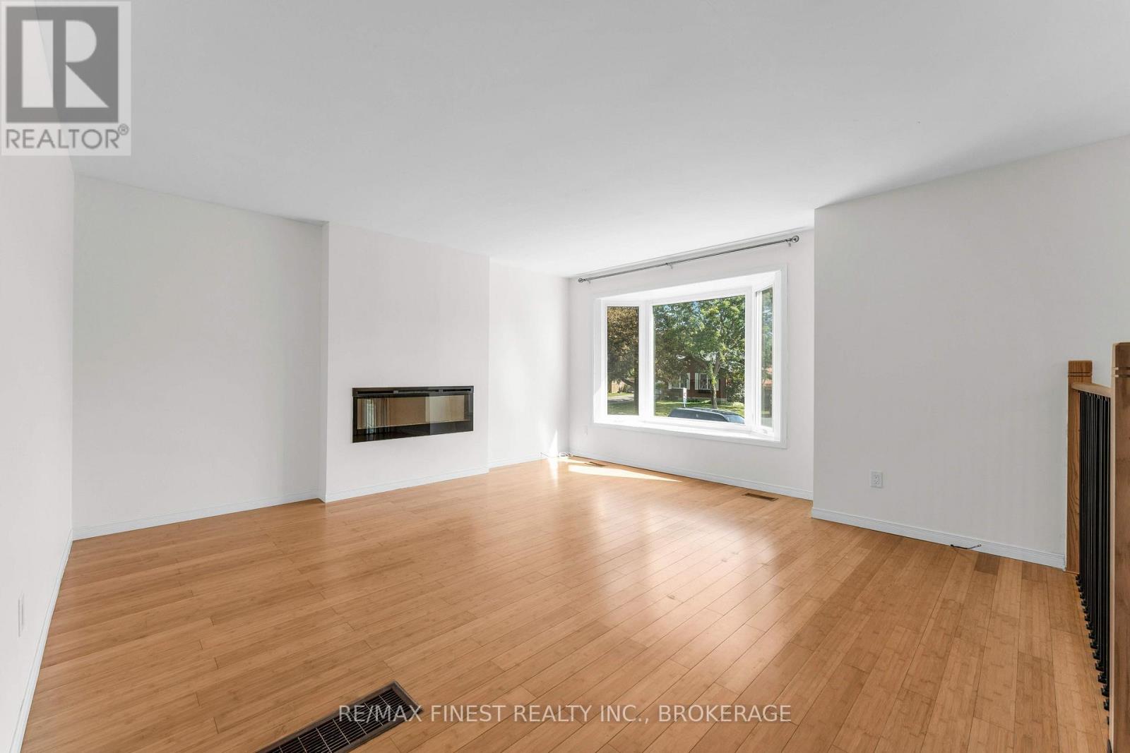 102 Grenadier Drive, Kingston, Ontario  K7K 6E9 - Photo 7 - X13818412
