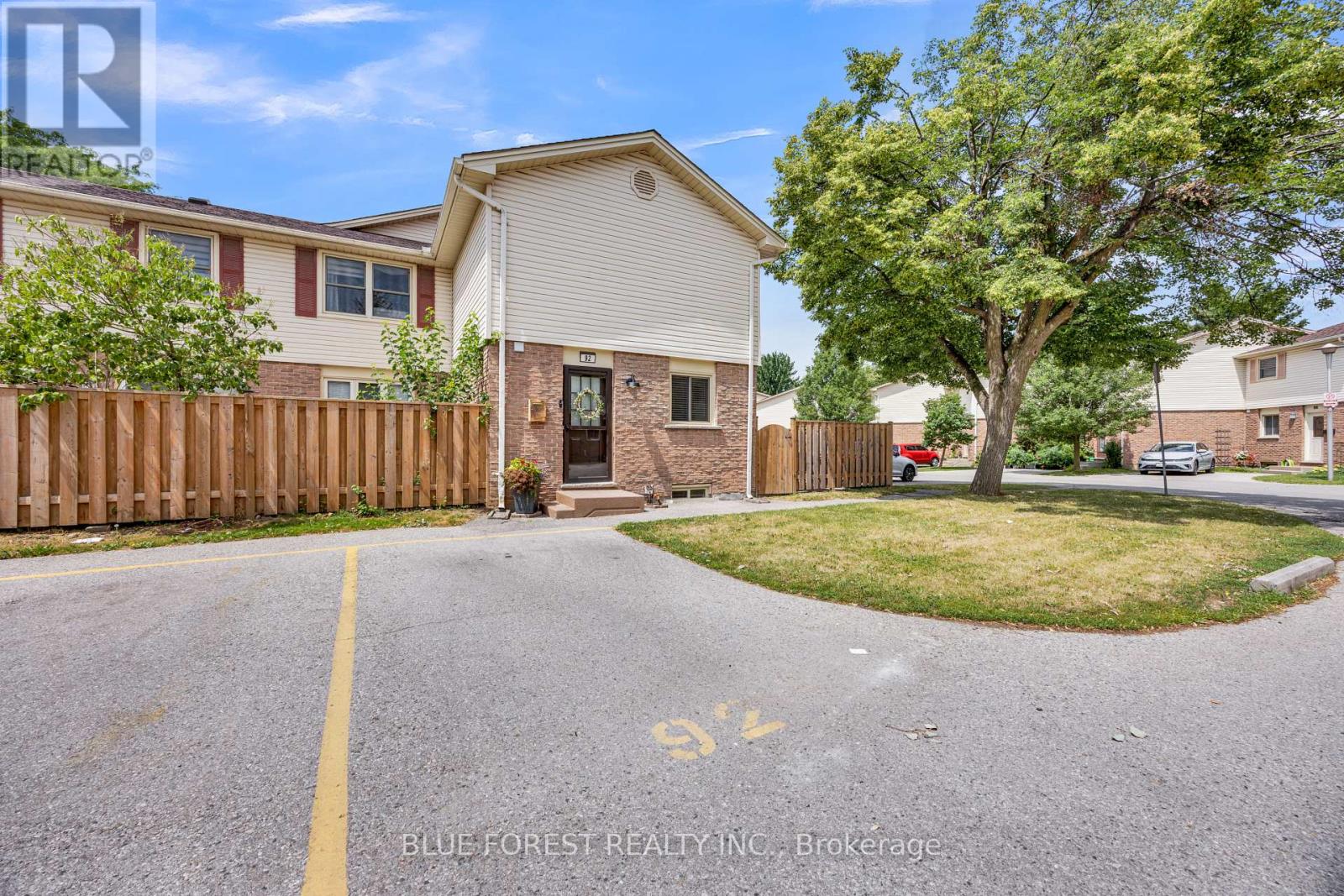 92 - 230 Clarke Road, London East, Ontario  N5W 5P5 - Photo 2 - X13818470