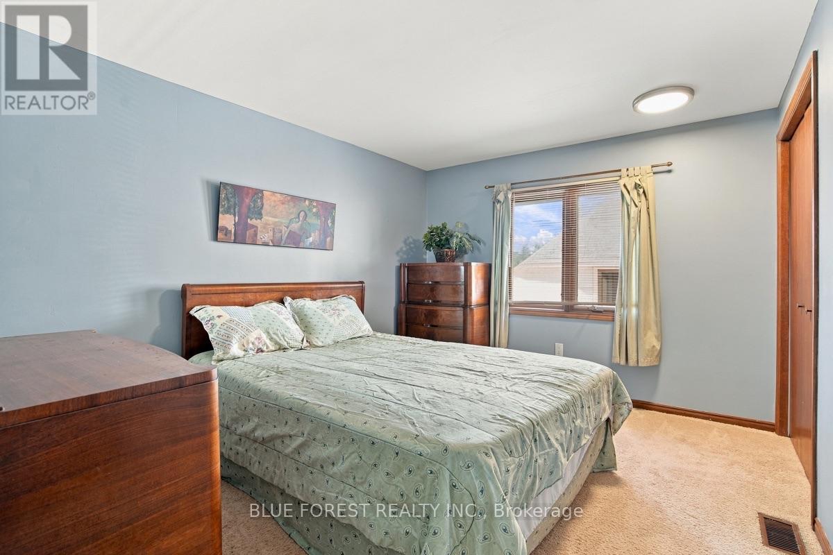 14 Dundee Place, London South, Ontario  N6C 5E6 - Photo 22 - X13818586