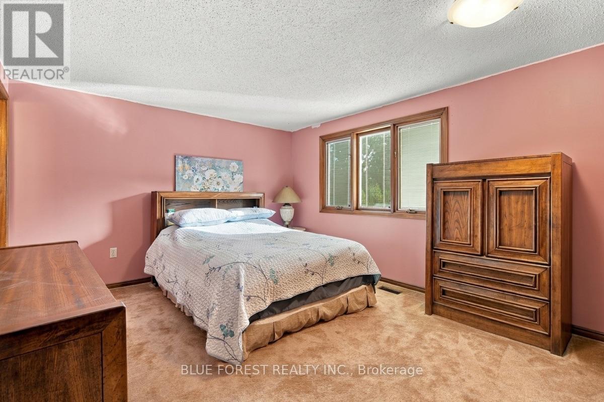 14 Dundee Place, London South, Ontario  N6C 5E6 - Photo 25 - X13818586