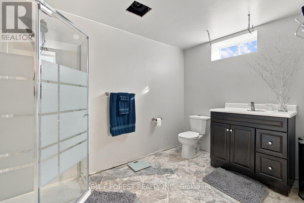 14 Dundee Place, London South, Ontario  N6C 5E6 - Photo 32 - X13818586