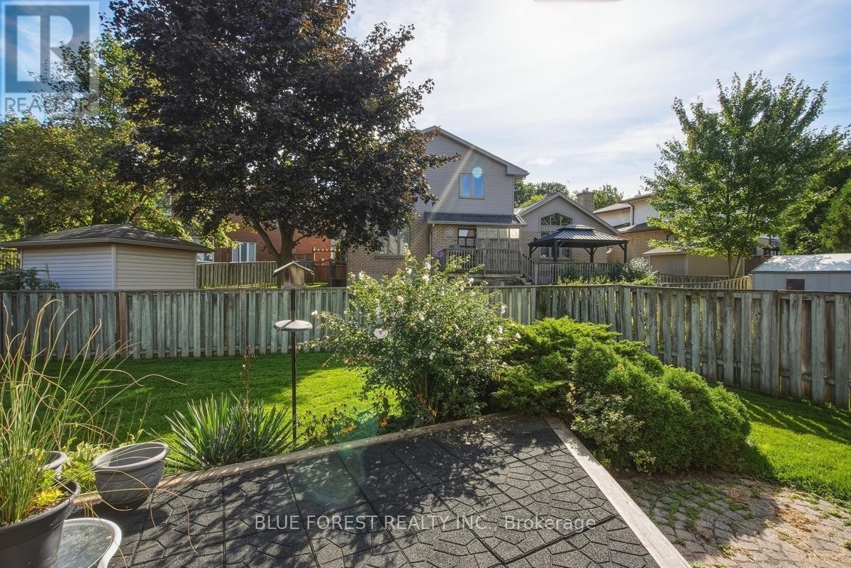 14 Dundee Place, London South, Ontario  N6C 5E6 - Photo 37 - X13818586
