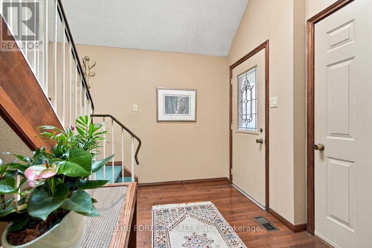 14 Dundee Place, London South, Ontario  N6C 5E6 - Photo 5 - X13818586