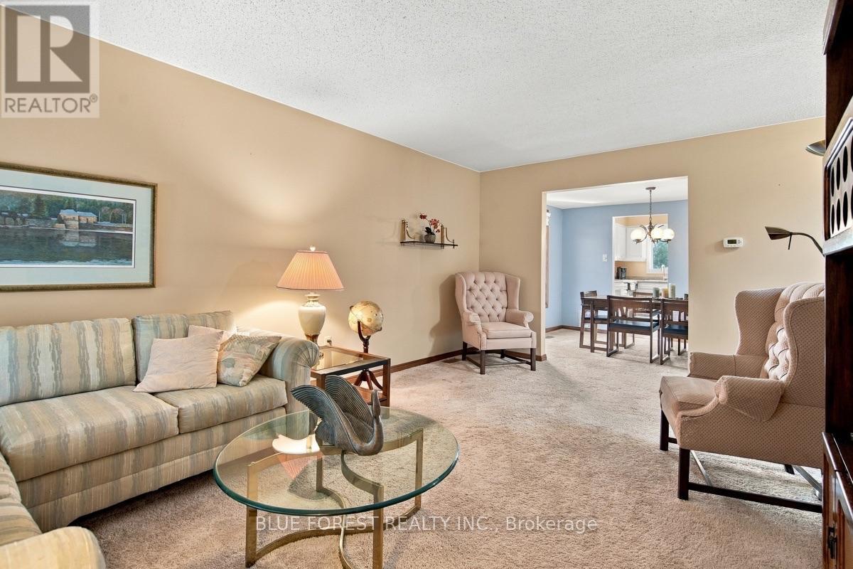 14 Dundee Place, London South, Ontario  N6C 5E6 - Photo 8 - X13818586