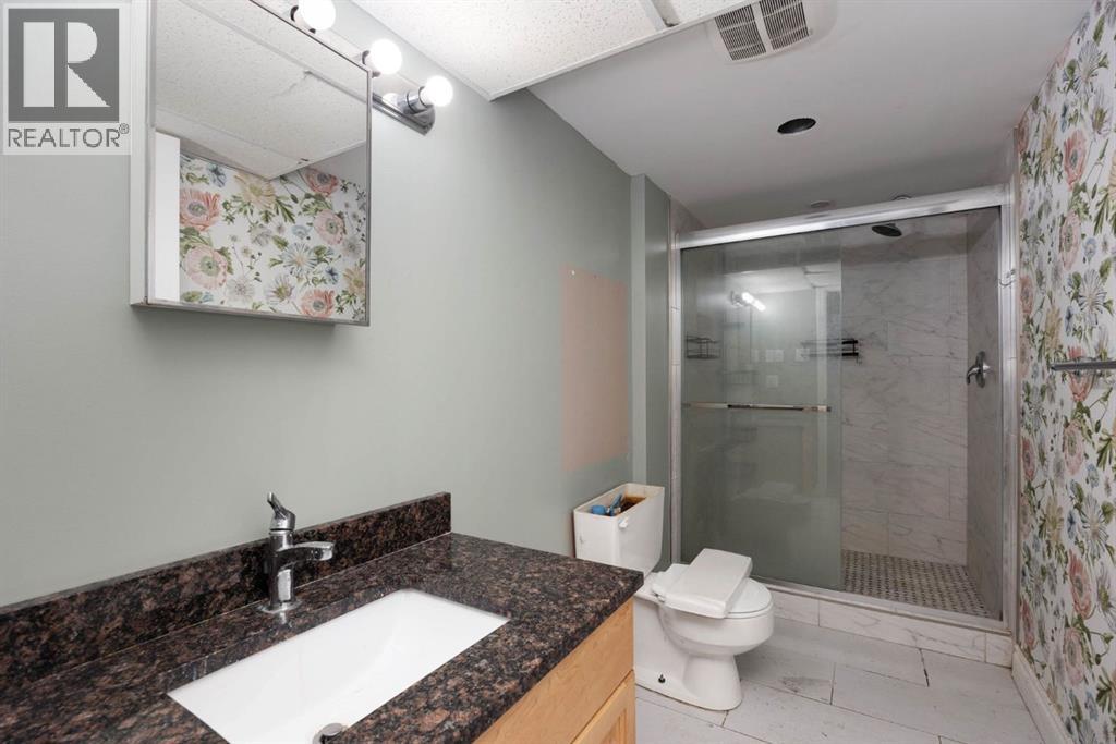 2 Moberly Crescent