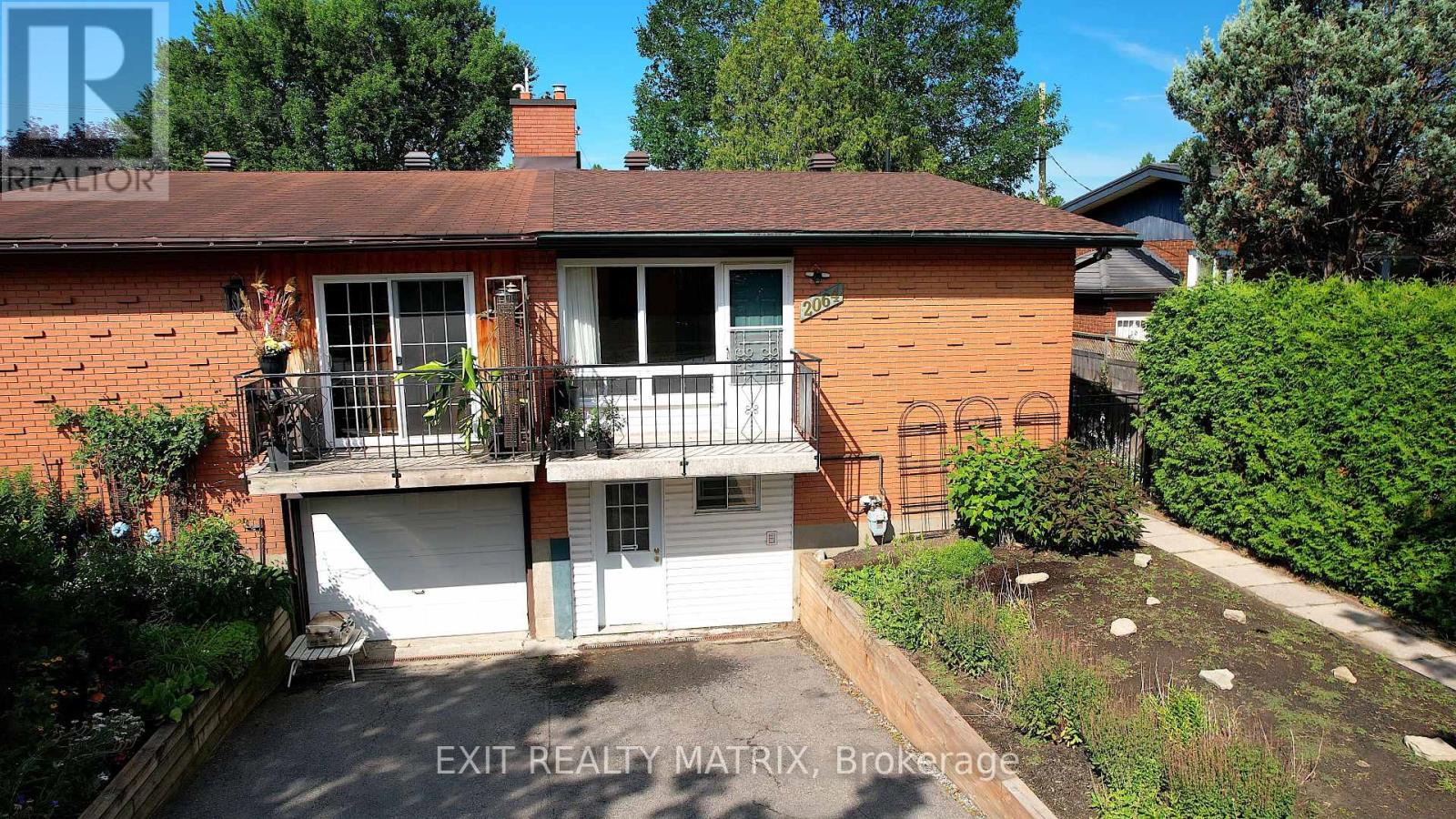 2064 St Laurent Boulevard, Ottawa, Ontario  K1G 1A9 - Photo 2 - X13818386