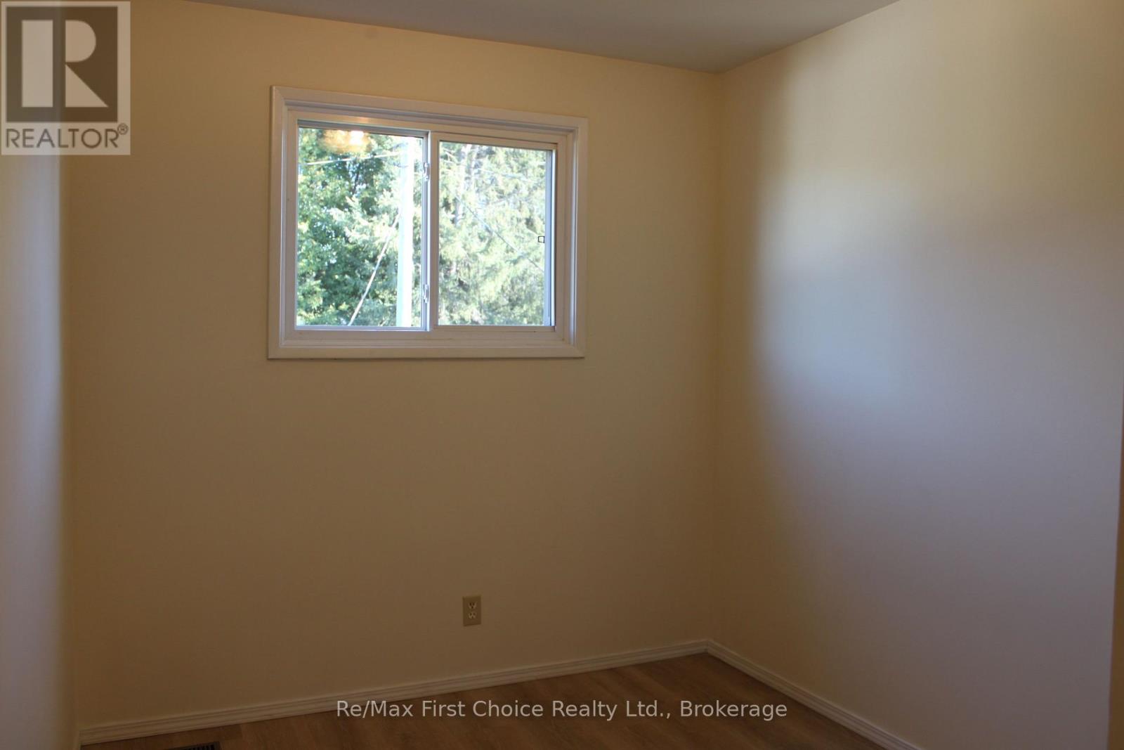 195 Limbrick Street, Thunder Bay, Ontario  P7C 4S6 - Photo 11 - X13818590
