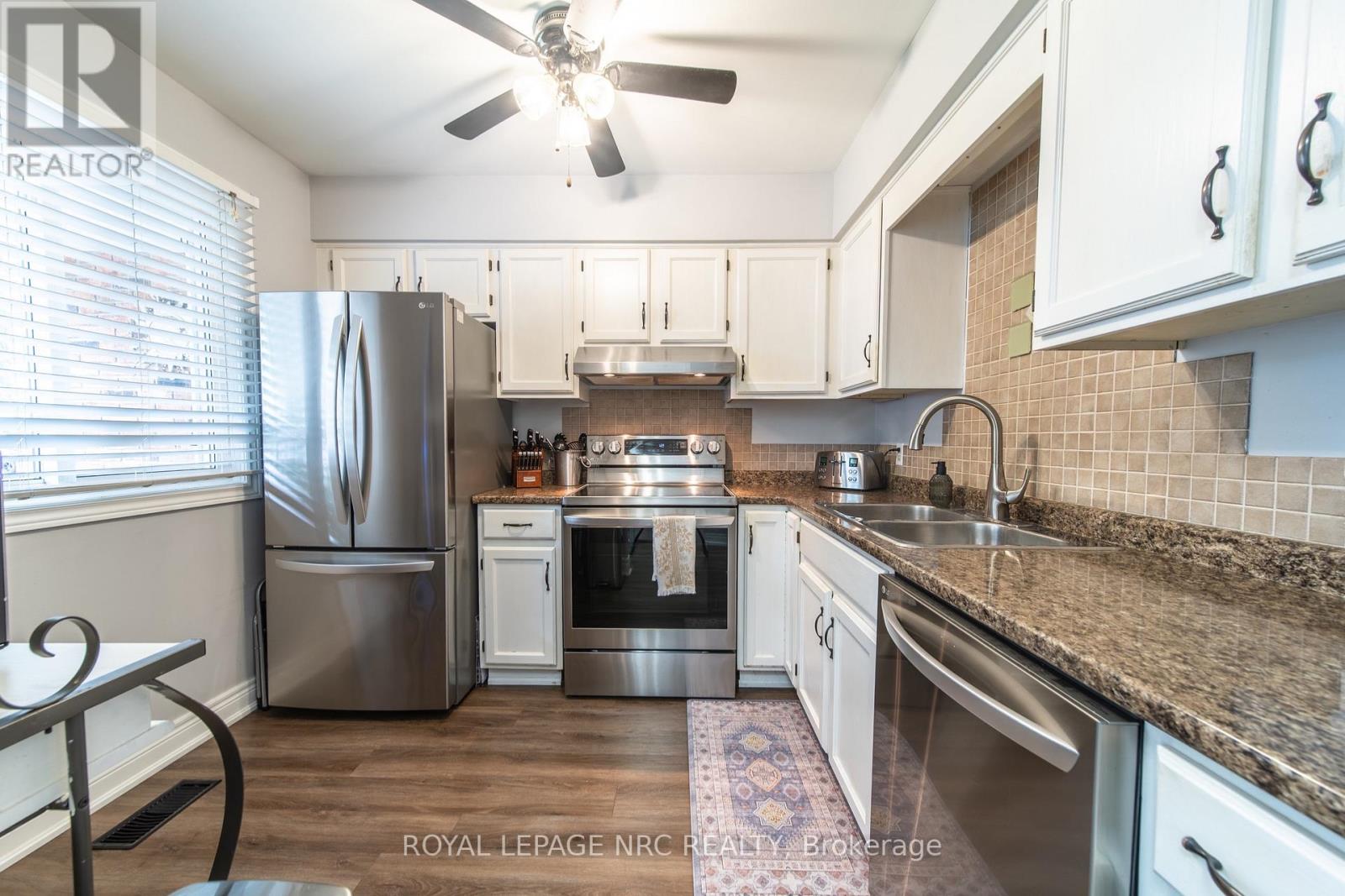 6073 Wildrose Crescent, Niagara Falls, Ontario  L2G 7T2 - Photo 3 - X13818568