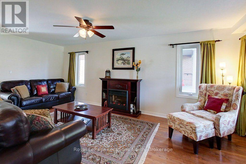 61 Marina Crescent, Collingwood, Ontario  L9Y 5G9 - Photo 8 - S13818716