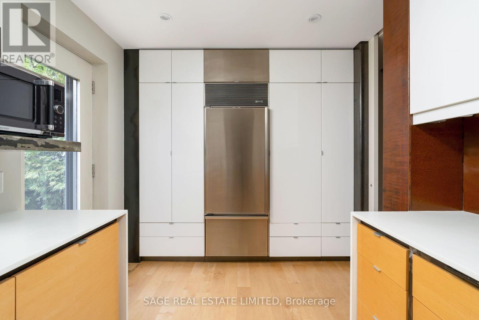 91 Maplewood Avenue, Toronto, Ontario  M6C 1J4 - Photo 16 - C13818410