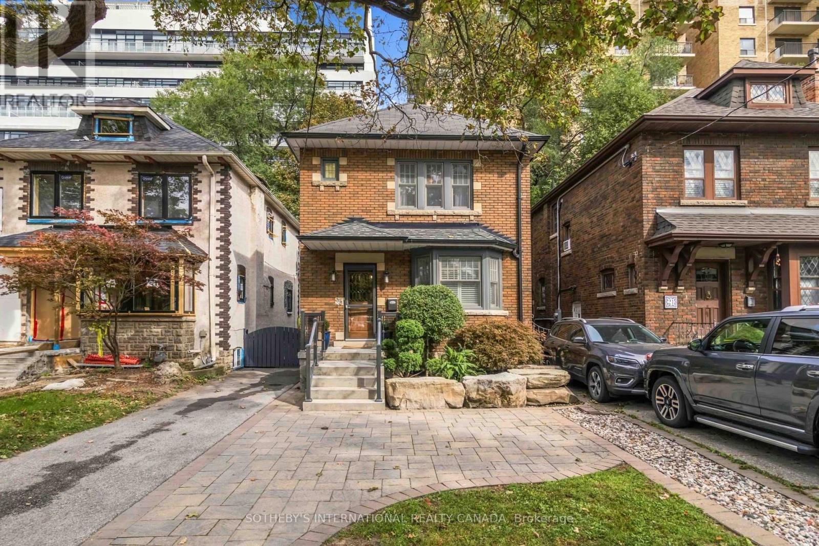 25 CORTLAND AVENUE, Toronto, Ontario