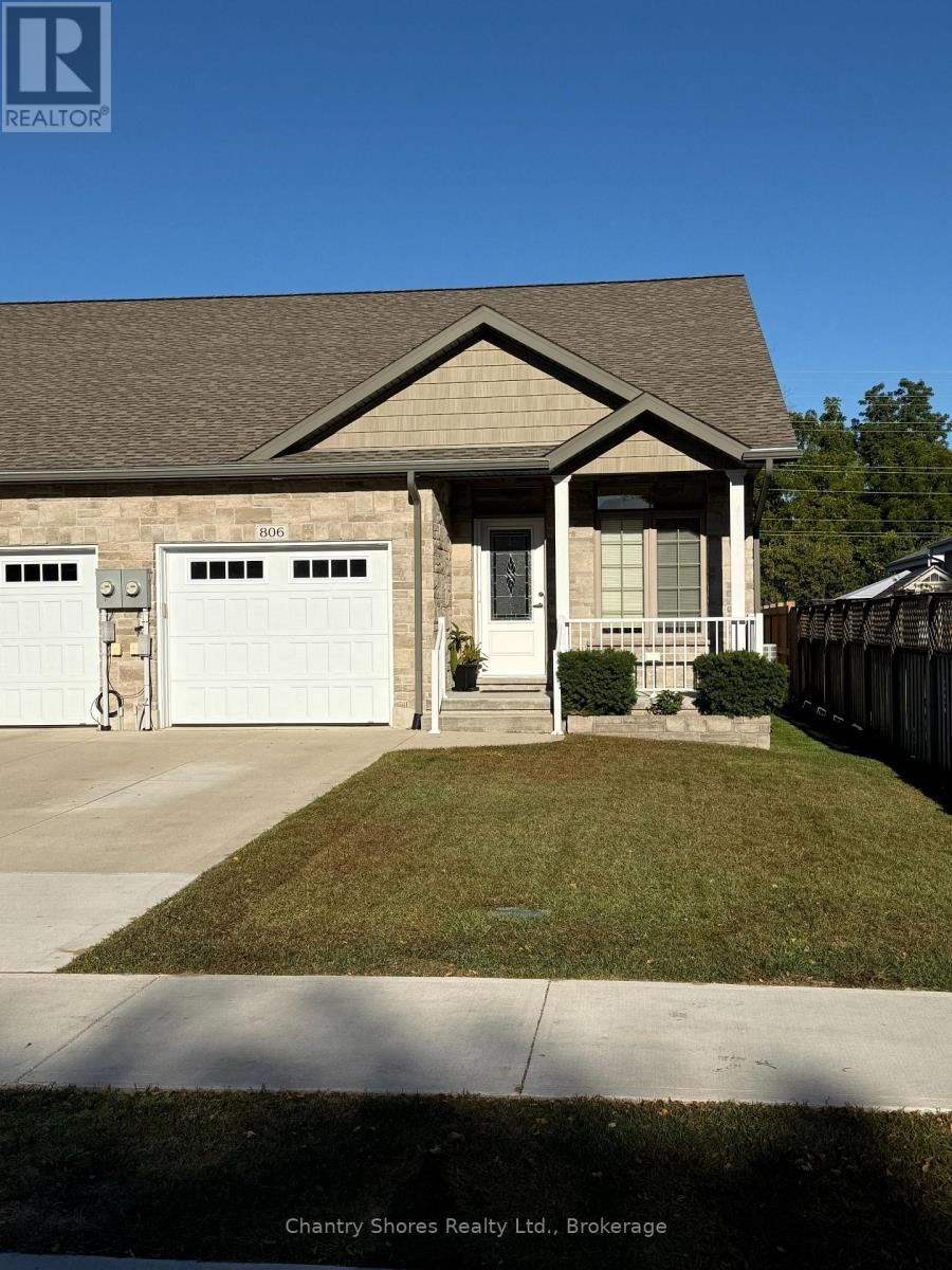 806 Arlington Street, Saugeen Shores, Ontario  N0H 2C4 - Photo 1 - X13818508