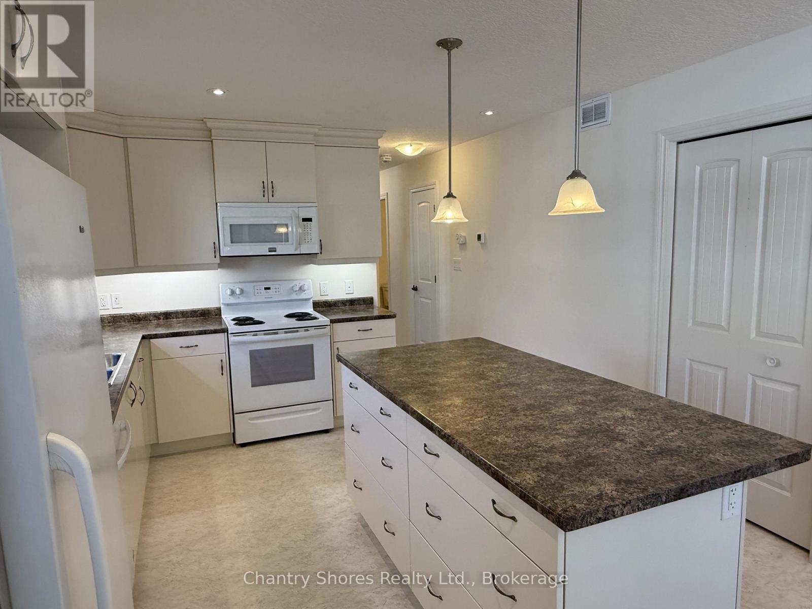 806 Arlington Street, Saugeen Shores, Ontario  N0H 2C4 - Photo 16 - X13818508