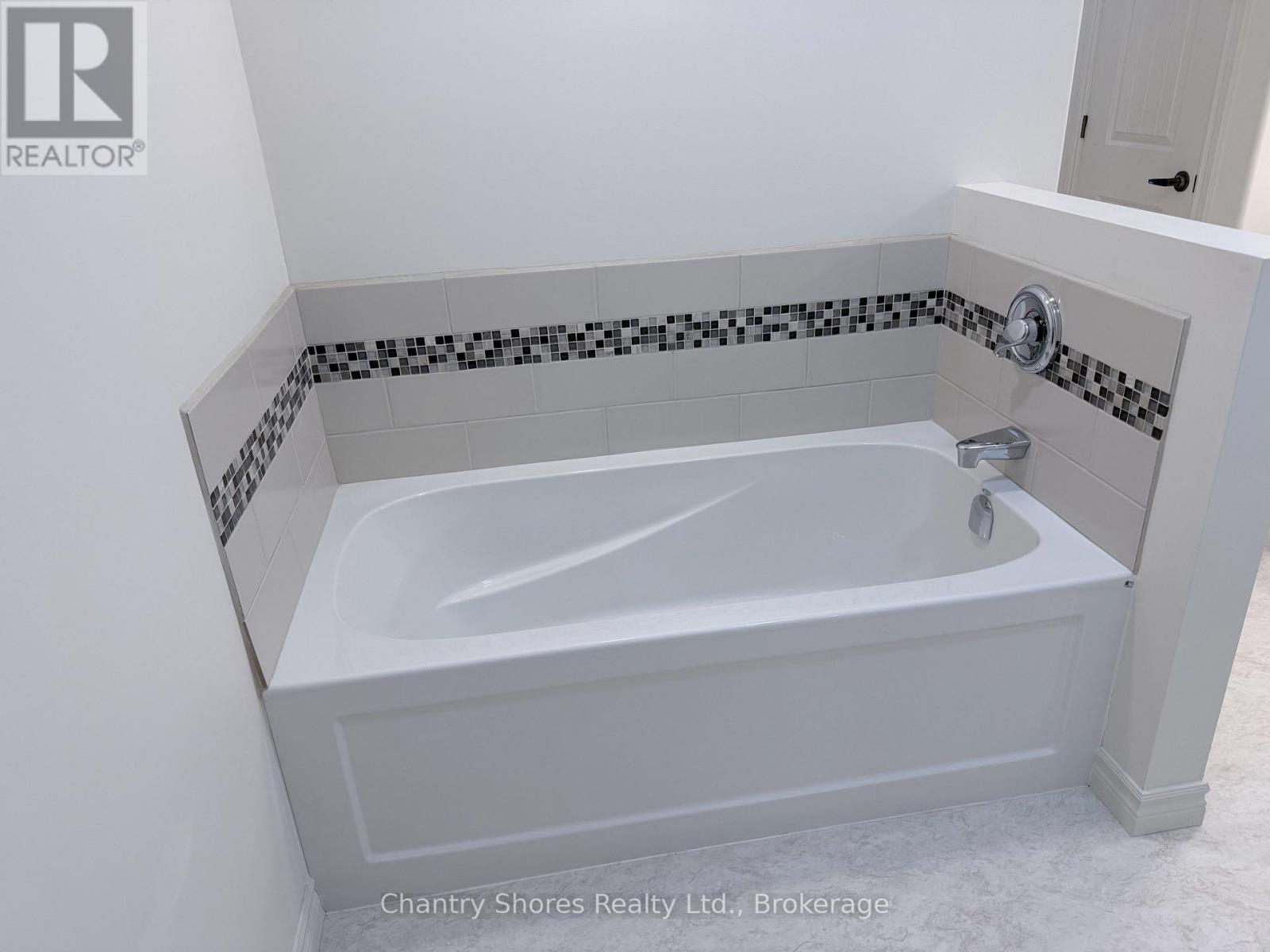 806 Arlington Street, Saugeen Shores, Ontario  N0H 2C4 - Photo 29 - X13818508