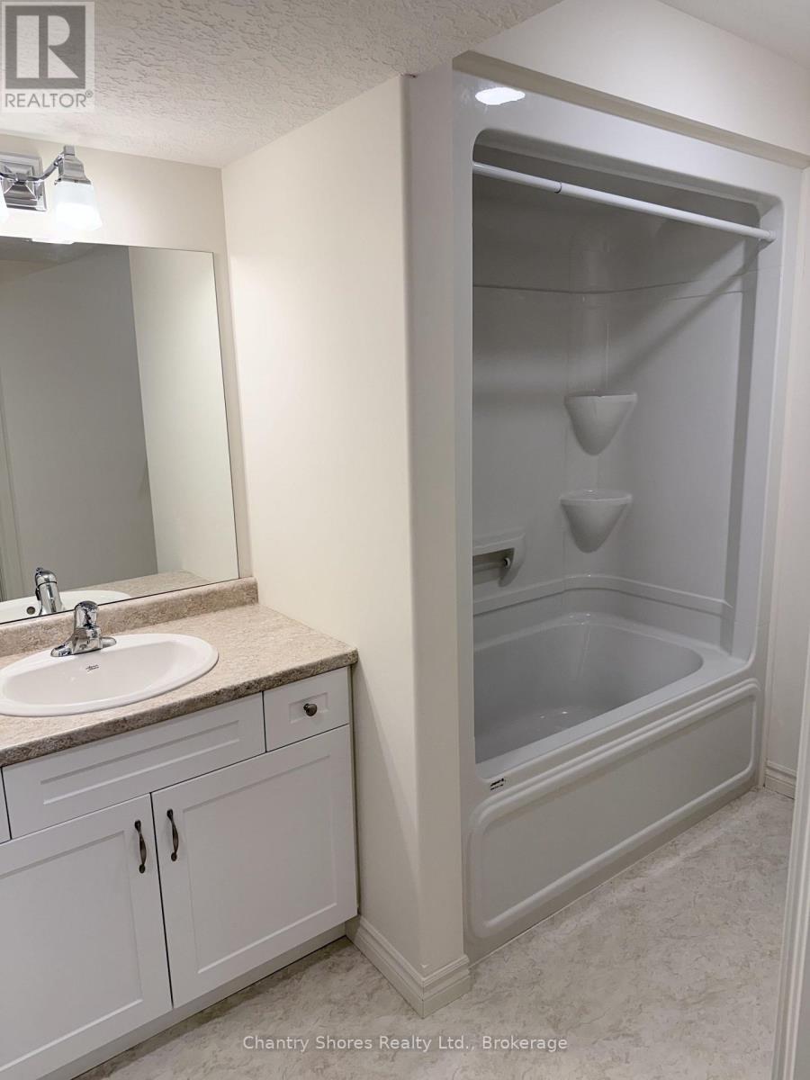 806 Arlington Street, Saugeen Shores, Ontario  N0H 2C4 - Photo 38 - X13818508