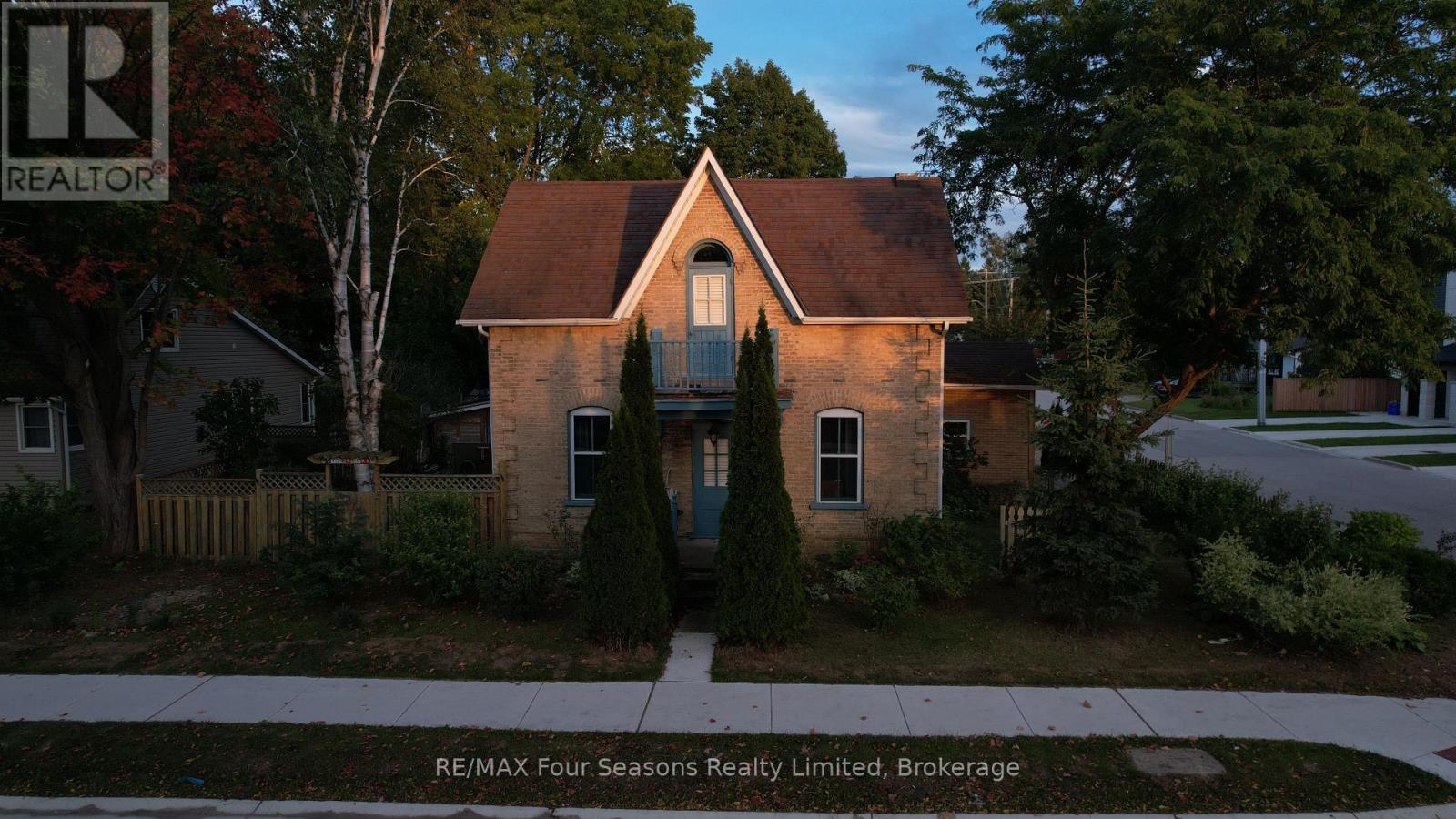 573 Bricker Street, Saugeen Shores, Ontario  N0H 2C4 - Photo 3 - X13818656