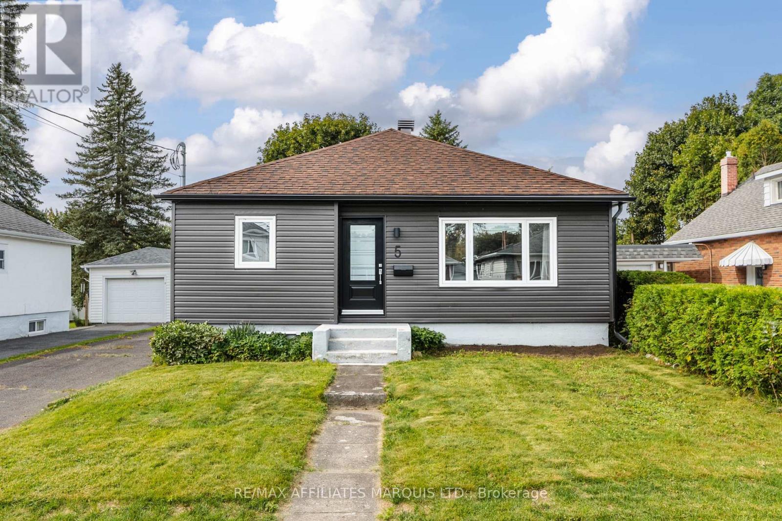 5 Anthony Street, Cornwall, Ontario  K6H 5J8 - Photo 2 - X13818540